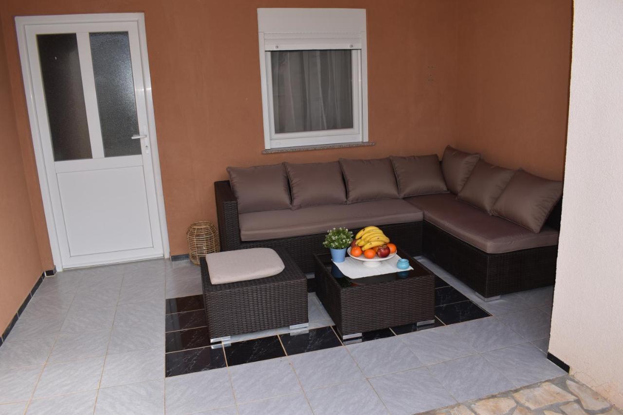 Holiday House Matej Vir Buitenkant foto